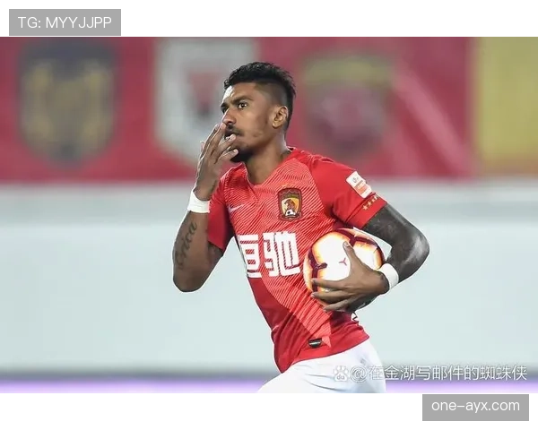 保利尼奥转型进攻核心:从组织中场到锋线利刃的惊艳蜕变 保利尼奥转型进攻核心:从组织中场到锋线利刃的惊艳蜕变