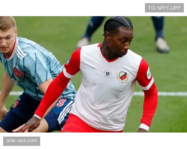 埃斯帕尼奥尔防守反击奏效，稳健表现助球队重返胜轨